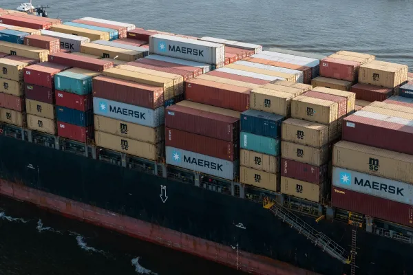 Containerschiff